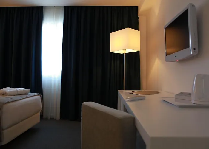 Hotel Anjo De Portugal 4*